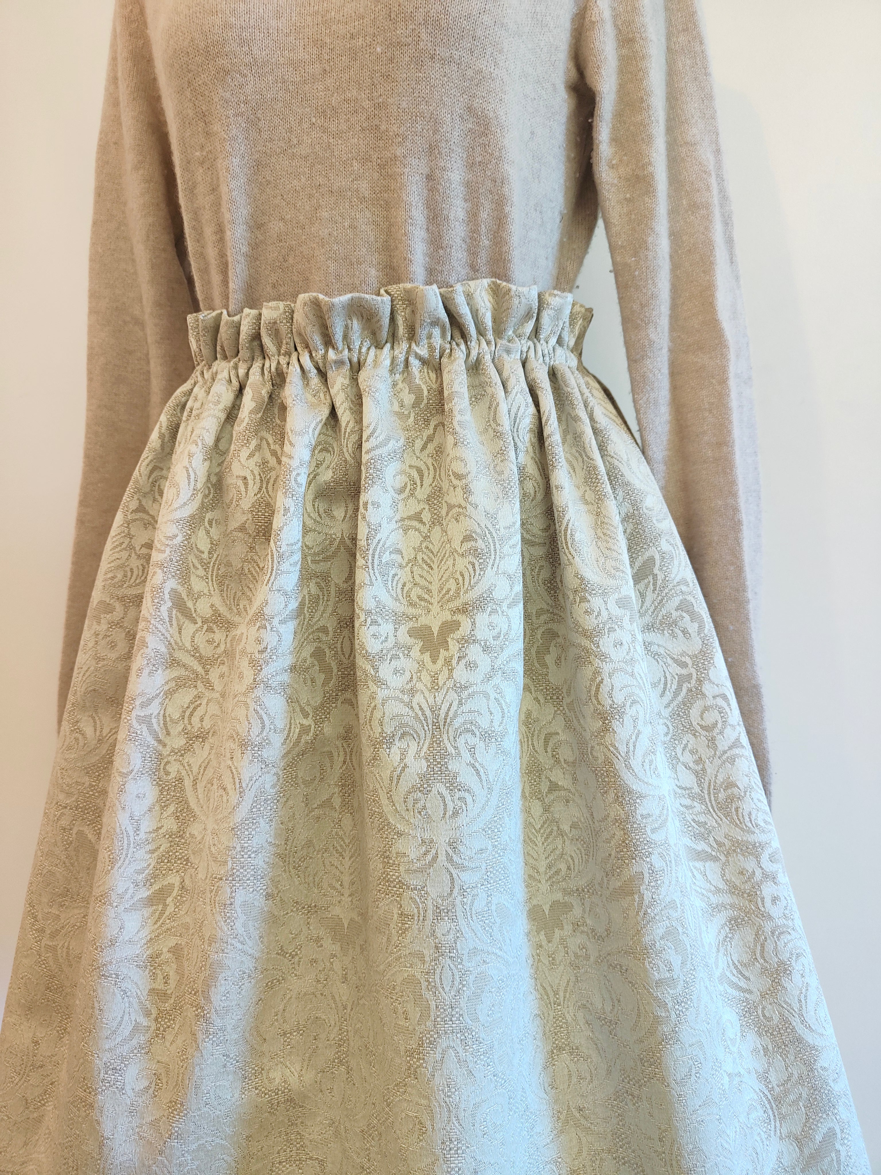 Handgemachter Damenrock aus Jacquard – Unikat in A-Linie mit Gummibund Modell: Lotta