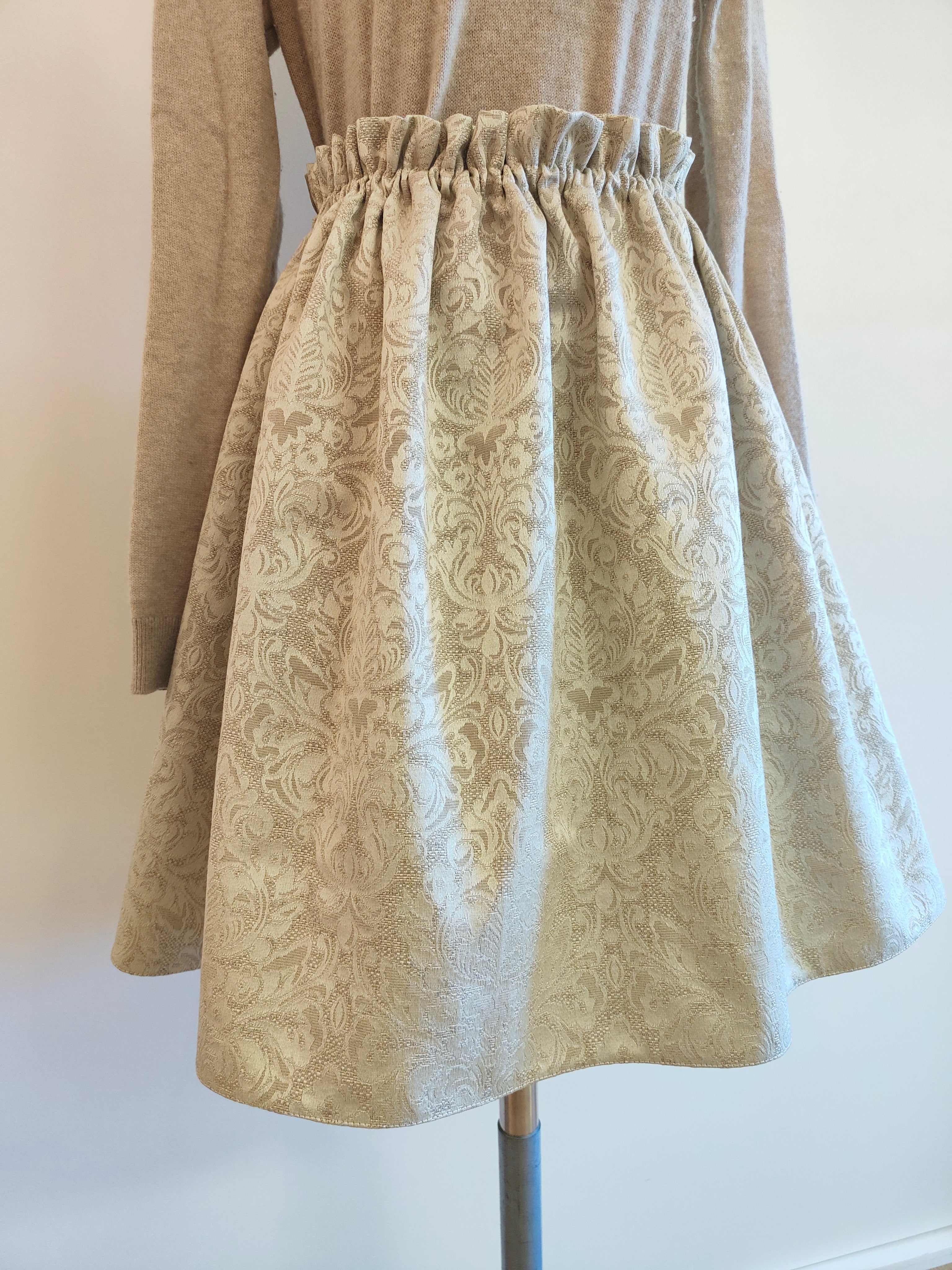 Handgemachter Damenrock aus Jacquard – Unikat in A-Linie mit Gummibund Modell: Lotta